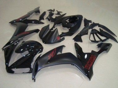 2004-2006 Yamaha YZF R1 Motorcycle Fairings - Glossy Black Matte Black Red UK Manufacturers