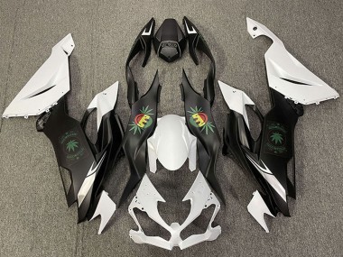 2019-2022 Kawasaki ZX6R Motorcycle Fairings - White Black Happy Face UK Manufacturers