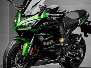 2020-2025 Kawasaki Z1000SX Motorcycle Fairing - Black Green Ninja UK Manufacturers
