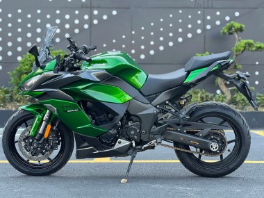2020-2025 Kawasaki Z1000SX Motorcycle Fairings - Green Ninja UK Manufacturers