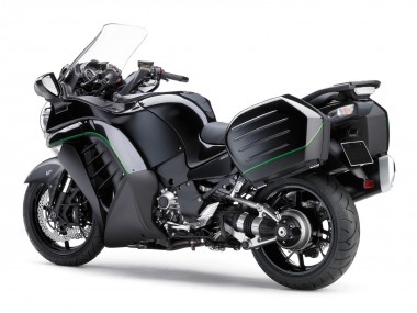 2007-2009 Kawasaki GTR1400/ZG1400 Motorcycle Fairings - Matte Black Green Line UK Manufacturers