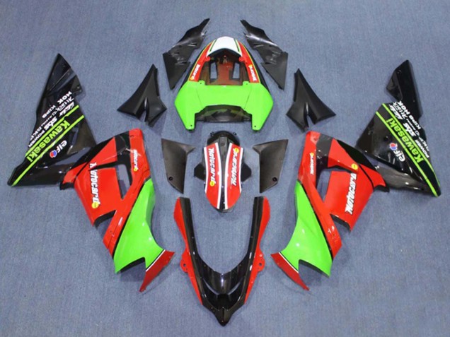 2004-2005 Kawasaki ZX10R Motorcycle Fairings - Green White Ninja UK Manufacturers