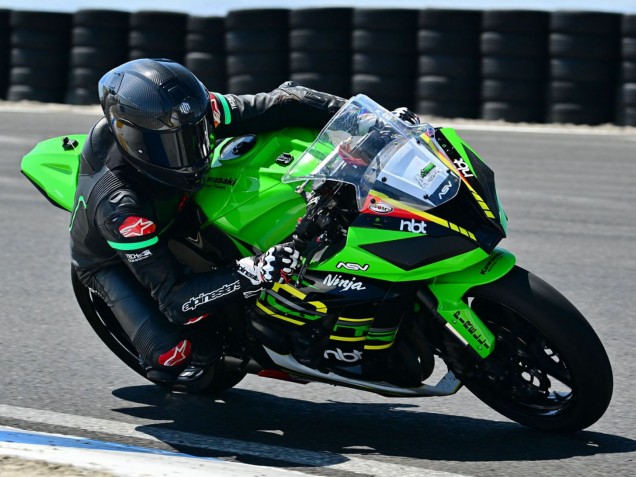 2011-2015 Kawasaki ZX10R Motorcycle Fairings - Green Yellow White Black Red Pirelli UK Manufacturers
