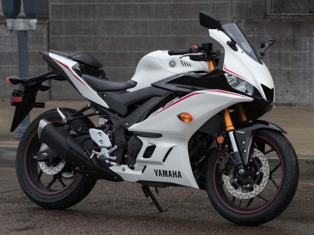 2015-2018 Yamaha YZF R3/R25 Motorcycle Fairings - White Red UK Manufacturers