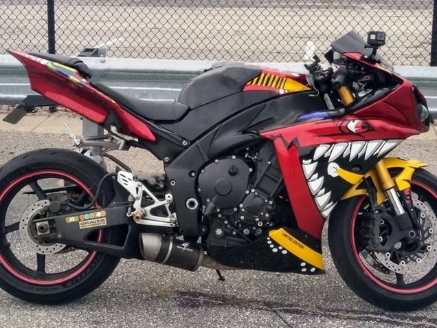 2009-2011 Yamaha YZF 1000 R1 Motorcycle Fairings - Red Yellow Black Shark 46 UK Manufacturers