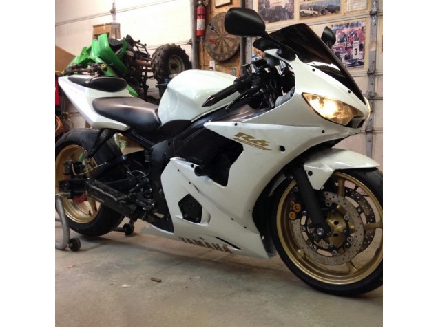 2005 Yamaha YZF 600 R6 Motorcycle Fairings - White Gold UK Manufacturers
