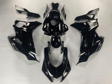 2017-2023 Yamaha YZF 600 R6 Motorcycle Fairings - Glossy Black UK Manufacturers