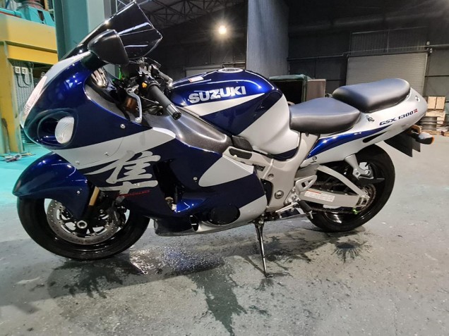 1996-2007 Suzuki GSXR 1300 Hayabusa Motorcycle Fairings - Blue White UK Manufacturers