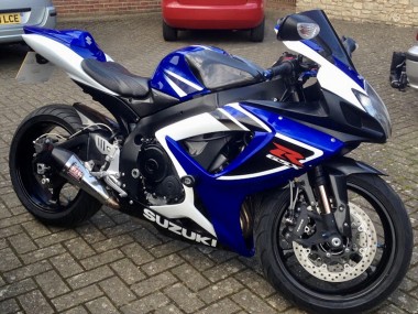 2006-2007 Suzuki GSXR 750 Motorcycle Fairings - White Blue Black Stripe UK Manufacturers